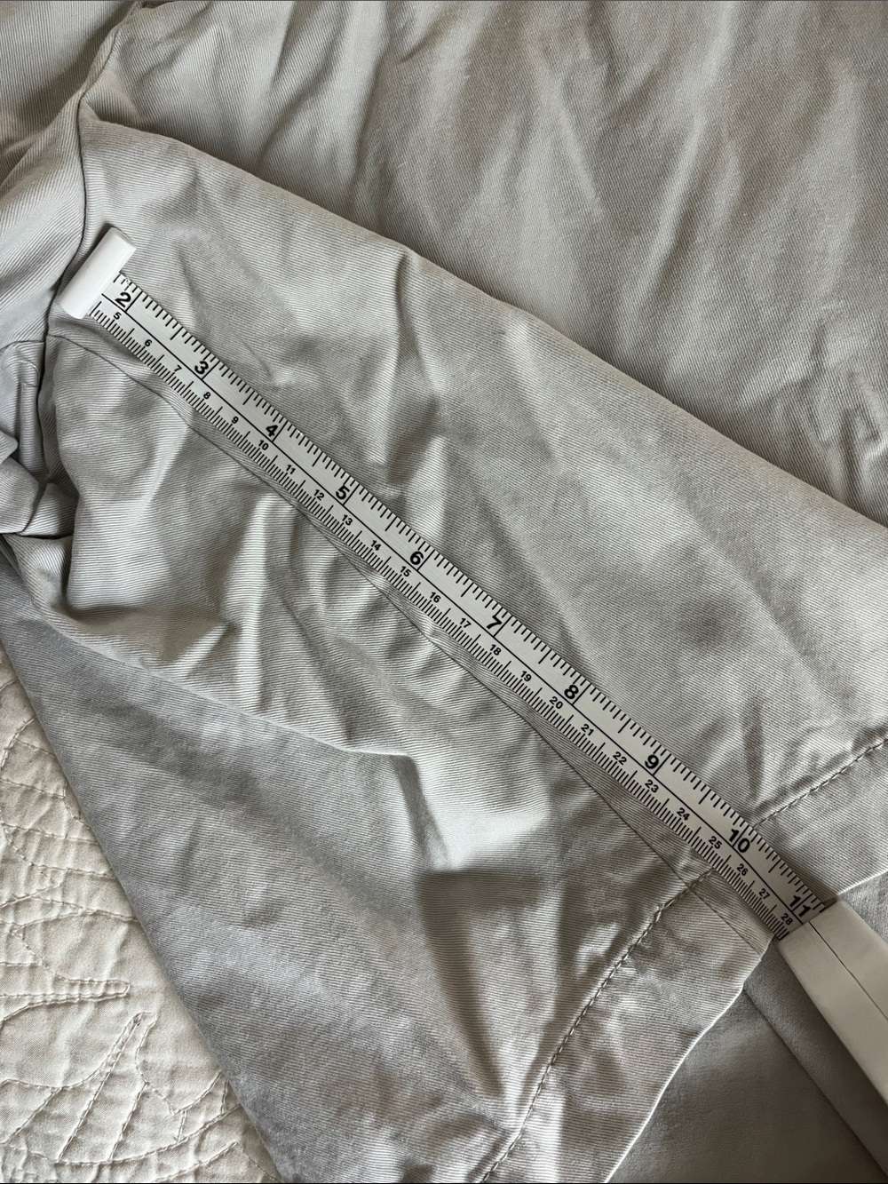 Banana Republic Aiden Slim Fit Khaki Chino Short 9” Size 36 - Picture 6 of 8